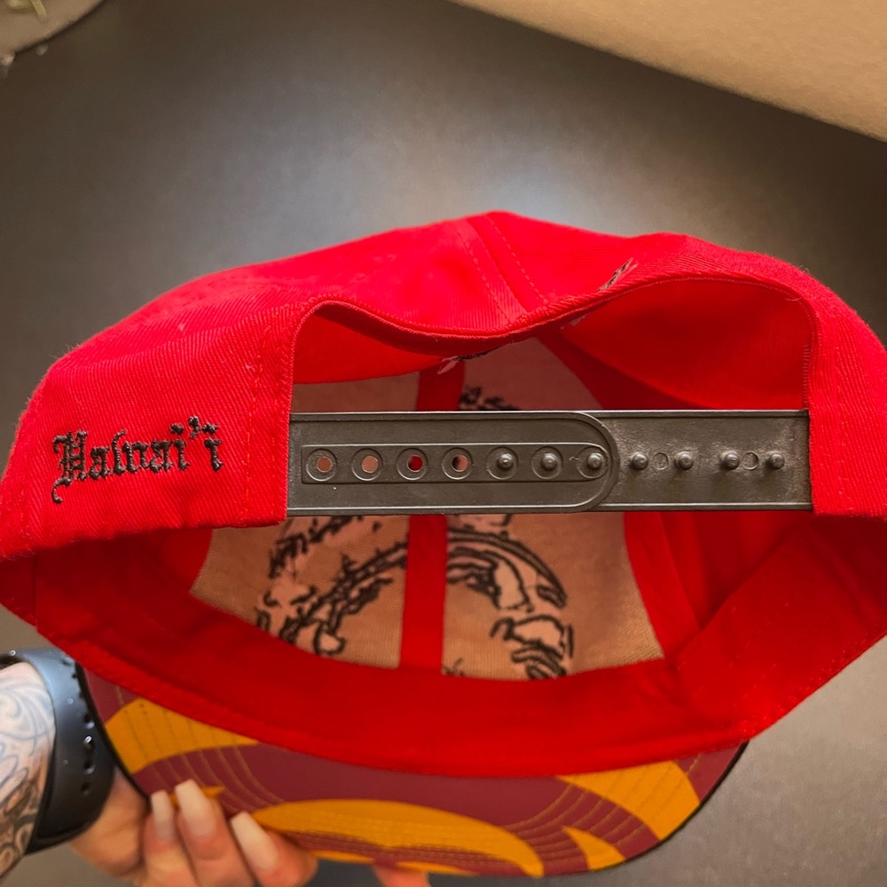Red Hat - Picture 2 of 3